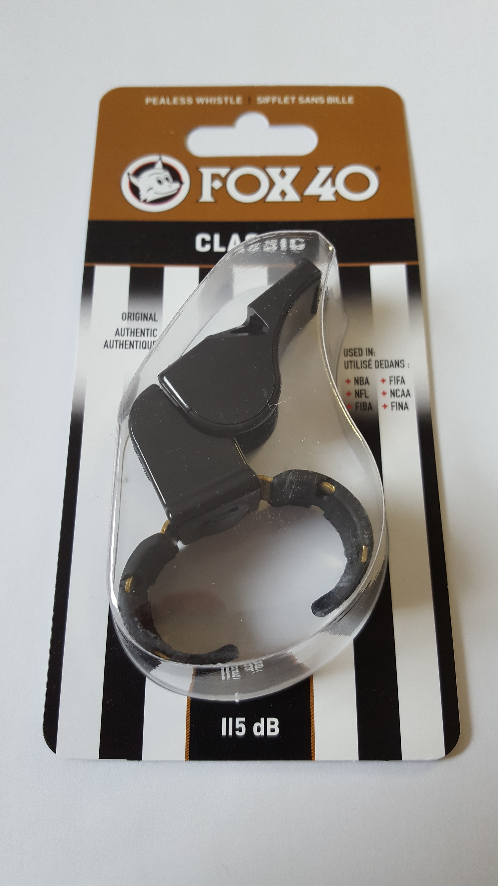Fox 40 sports and general use whistle it is powerful yet small enough